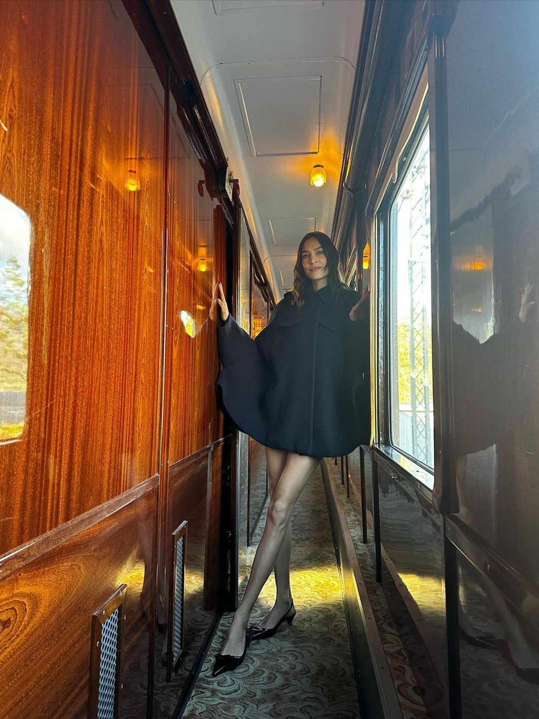 Alexa Chung seemed right at home aboard the luxury train