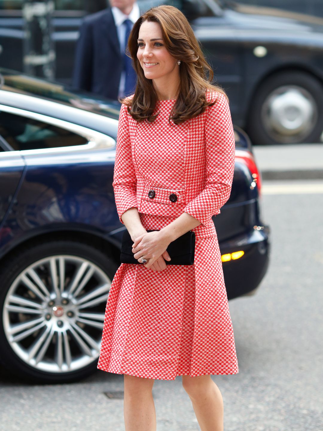 Catherine, Duchess of Cambridge visits the mentoring programme of the XLP project London Wall wearing Eponine London