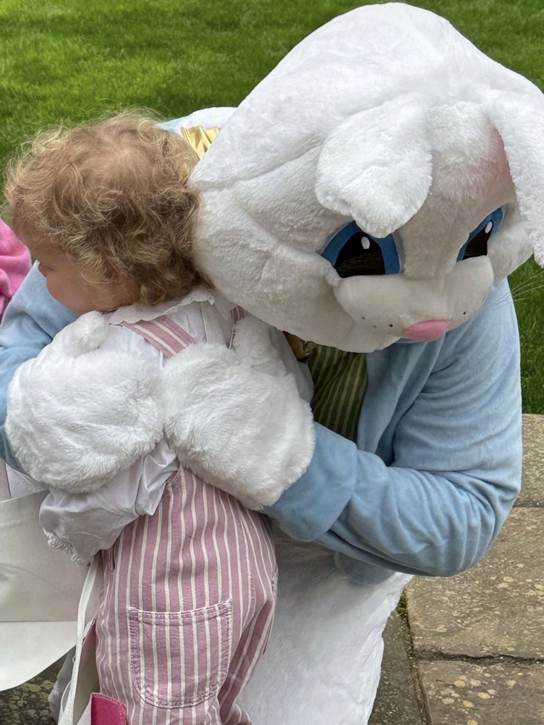 Rosie Huntington-Whiteley's daughter hugging the Easter bunny