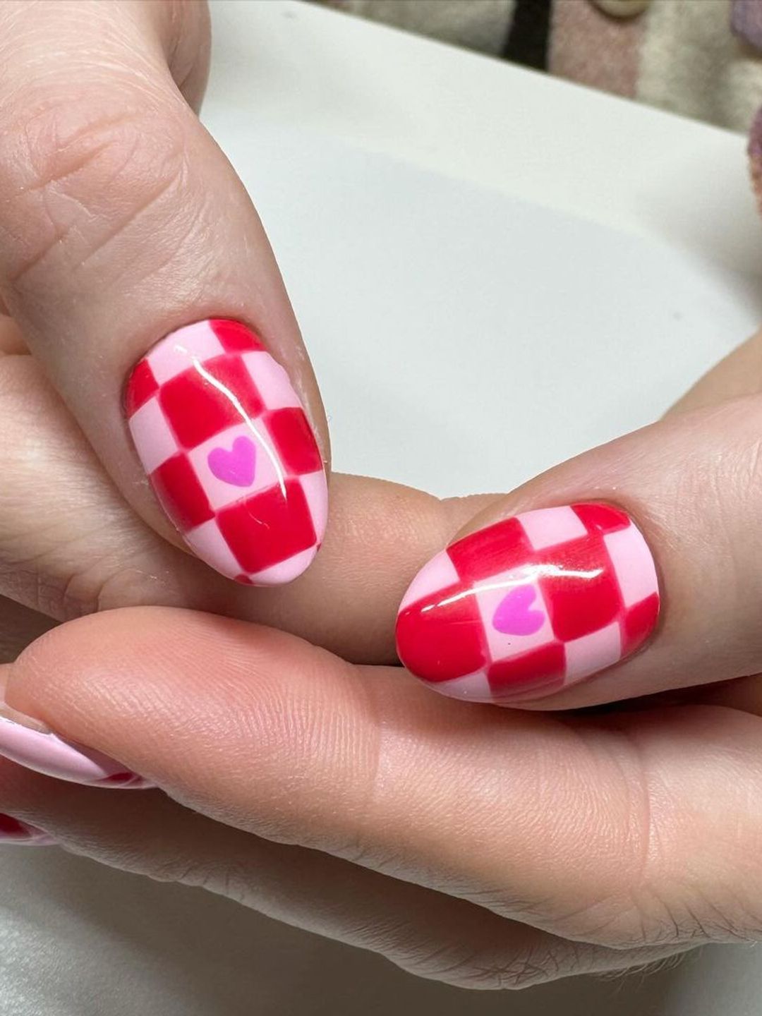 Red and pink check nails 