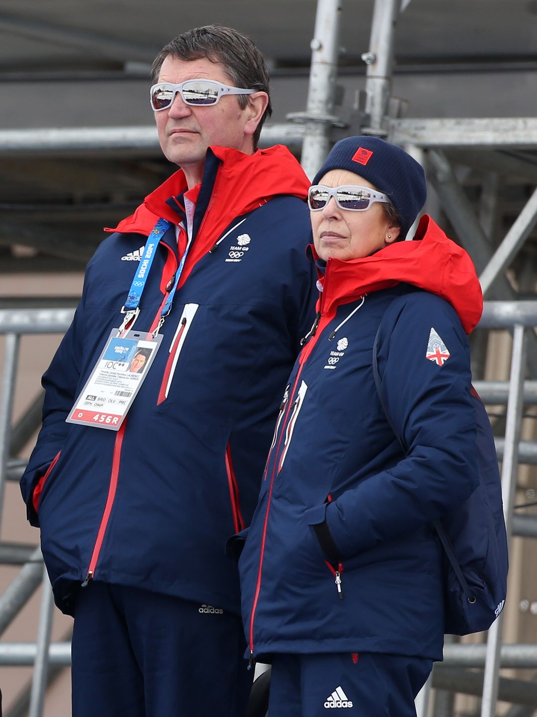 casal em trajes de treino 