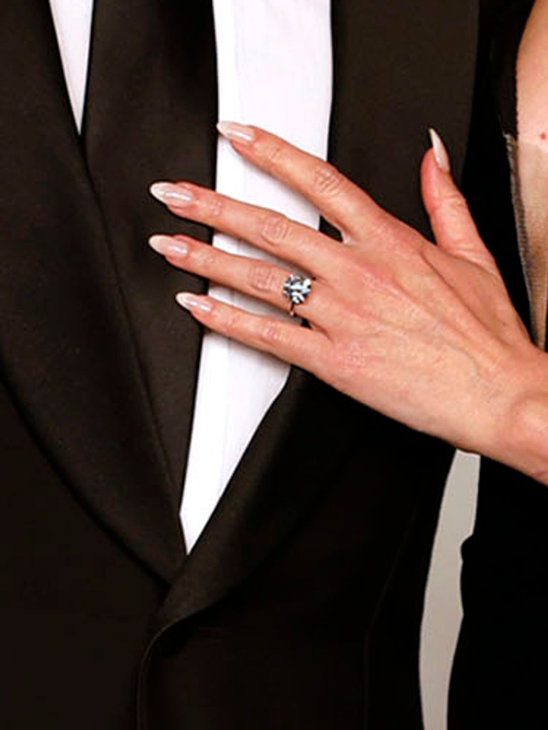 Kate Bosworth shows off her engagement ring from Justin at 2023 Vanity Fair Oscar After Party