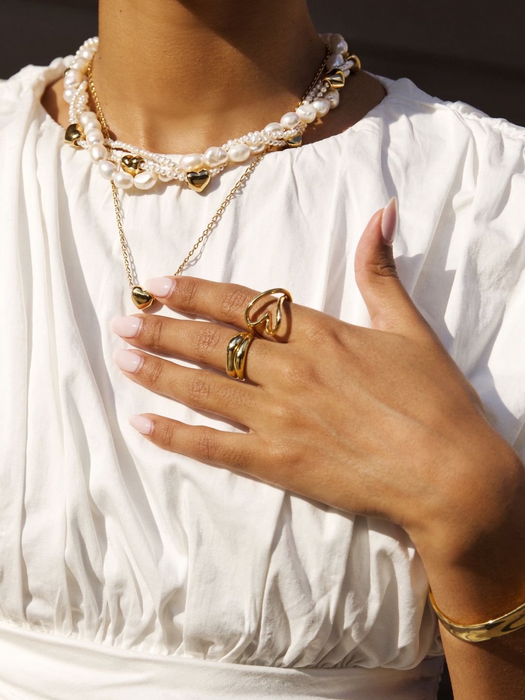 @whatevawears wearing statement ring