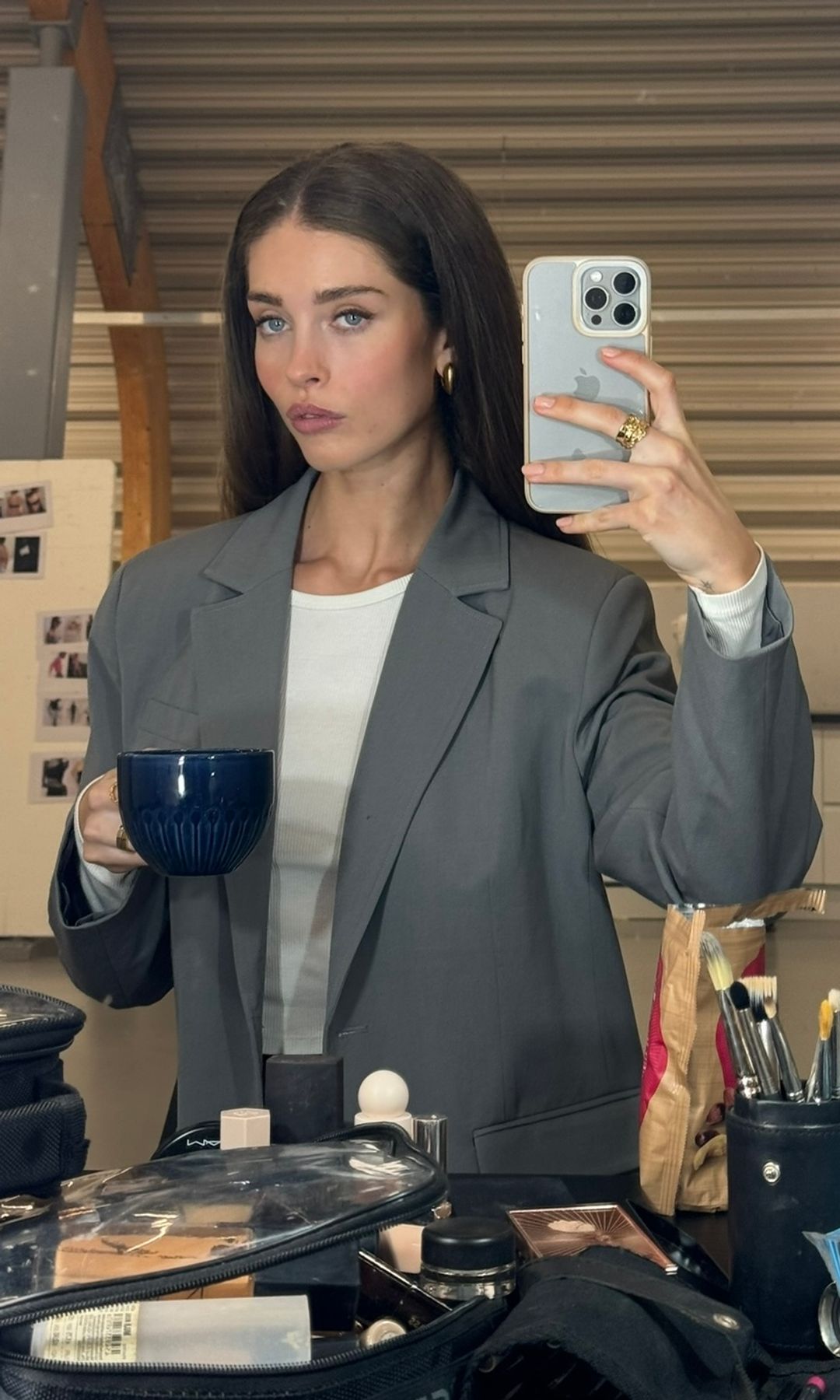 moya palk in grey blazer