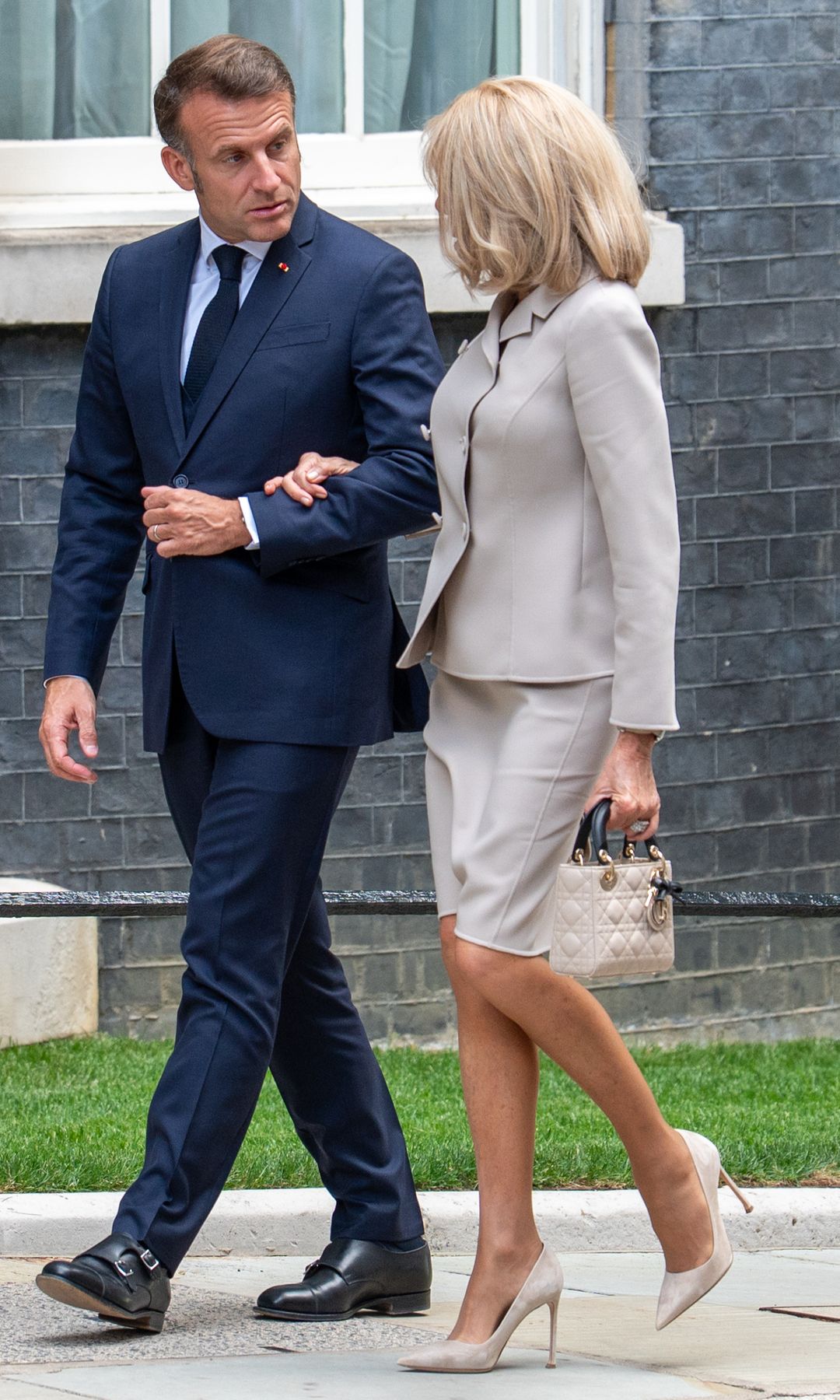 French President Emmanuel Macron and his wife Brigitte Macron arrive in Downing Street on July 09, 2025 in London, England. President Emmanuel Macron and Mrs Brigitte Macron visit the UK in the first visit State Visit made by France in 17 years. They are staying at Windsor Castle, hosted by King Charles III and Queen Camilla. Today, the Macrons will have lunch with the UK Prime Minister at Downing Street, and a banquet will be held in their honour at The Guildhall. (Photo by Ben Montgomery/Getty Images)