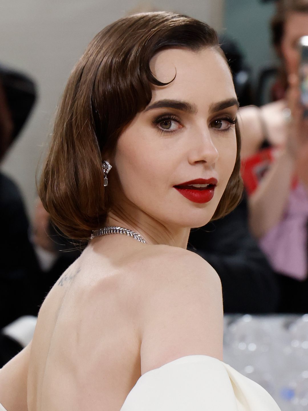 Lily Collins with her hair in a bob 