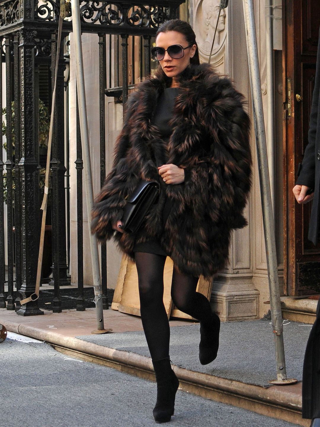 NEW YORK, NY - FEBRUARY 13: Victoria Beckham is seen on February 13, 2011 in New York City.  (Photo by Gardiner Anderson/Bauer-Griffin/GC Images)
