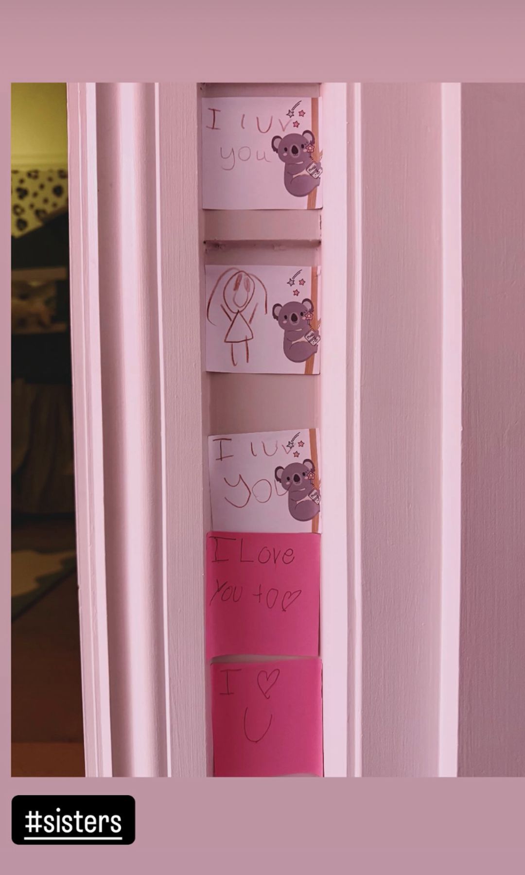Georgia Tennant's pink walls at home with post-it notes