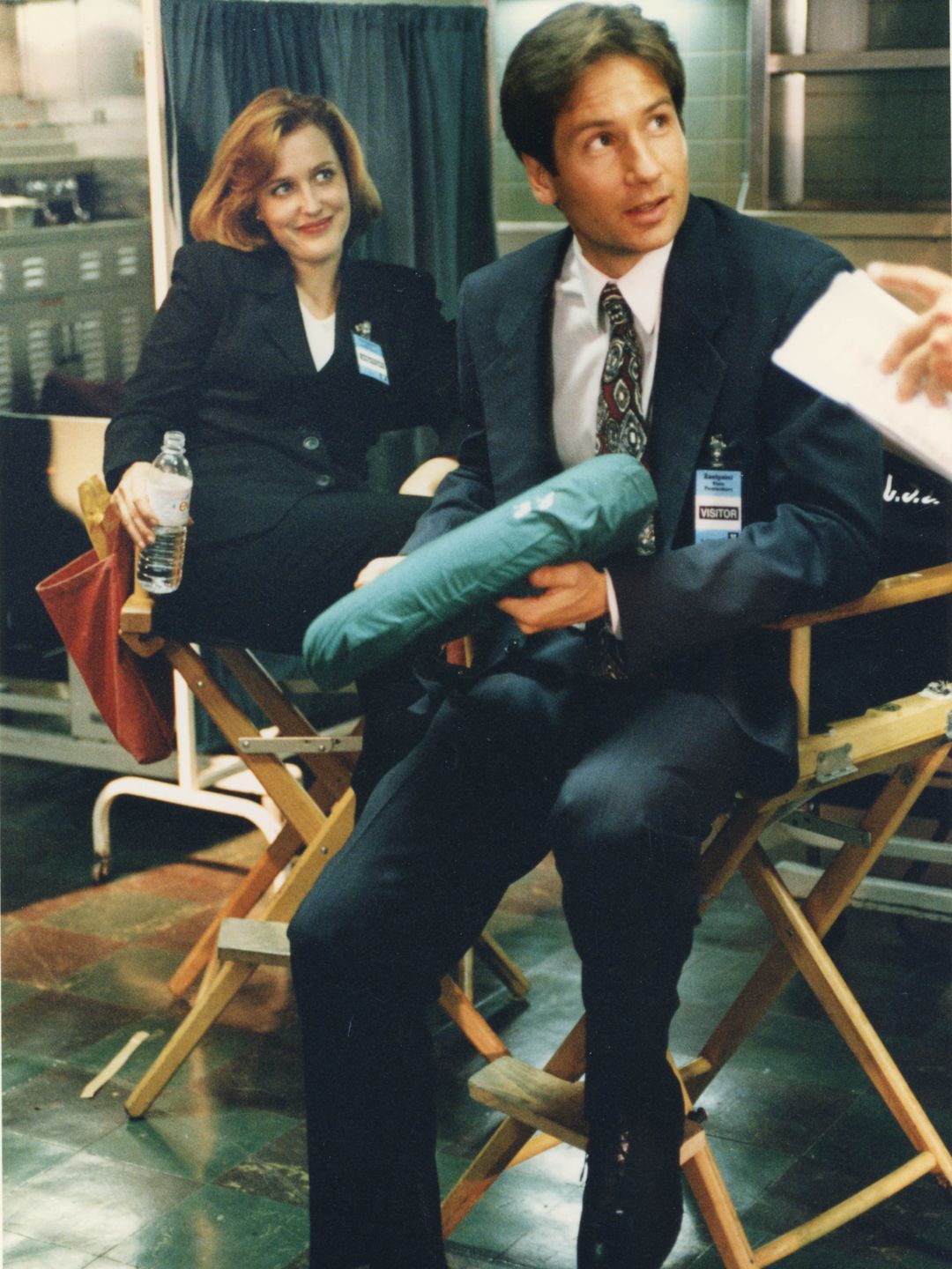 Gillian Anderson & David Duchovny in The X Files