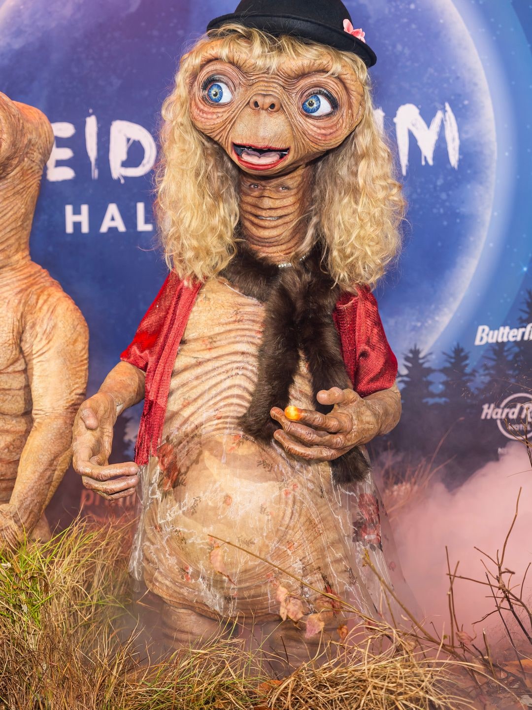 Heidi Klum attends Heidi Klum's 23rd Annual Halloween Party at Hard Rock Hotel New York on October 31, 2024 in New York City dressed at E.T.