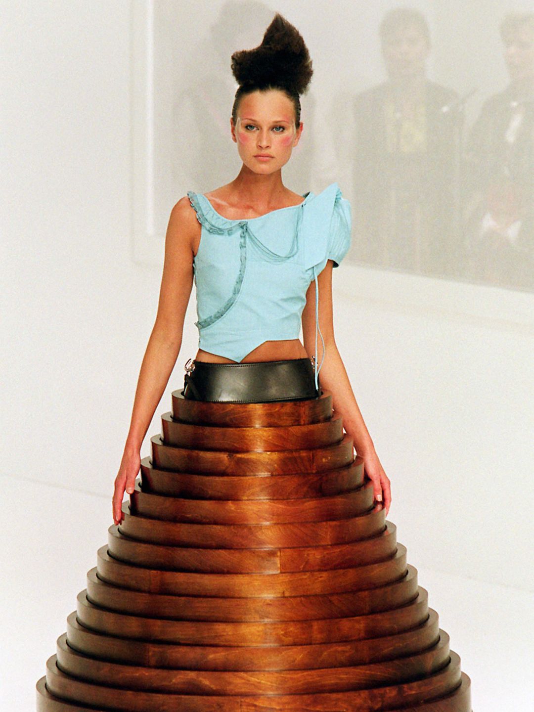 Hussein Chalayan Autumn/Winter 2000