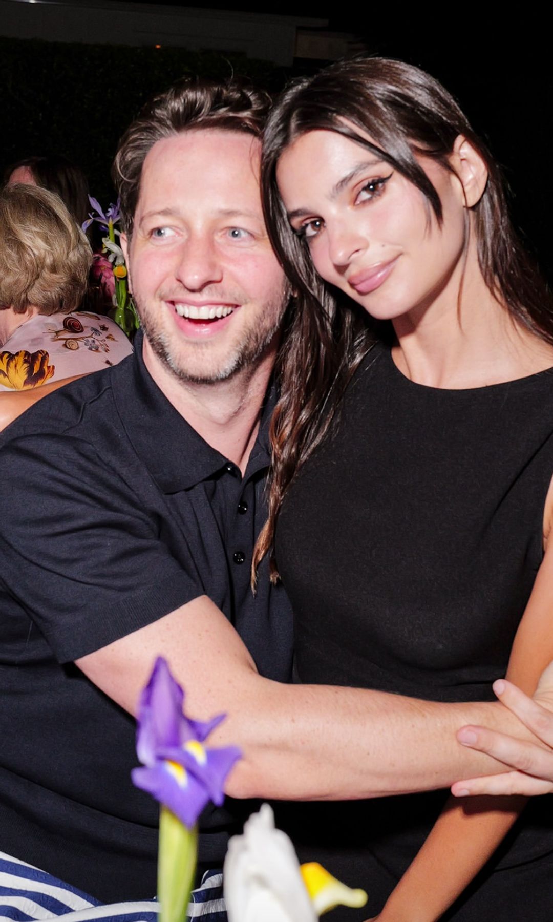 Emily Ratajkowski poses with Derek Blasberg at a Gucci dinner