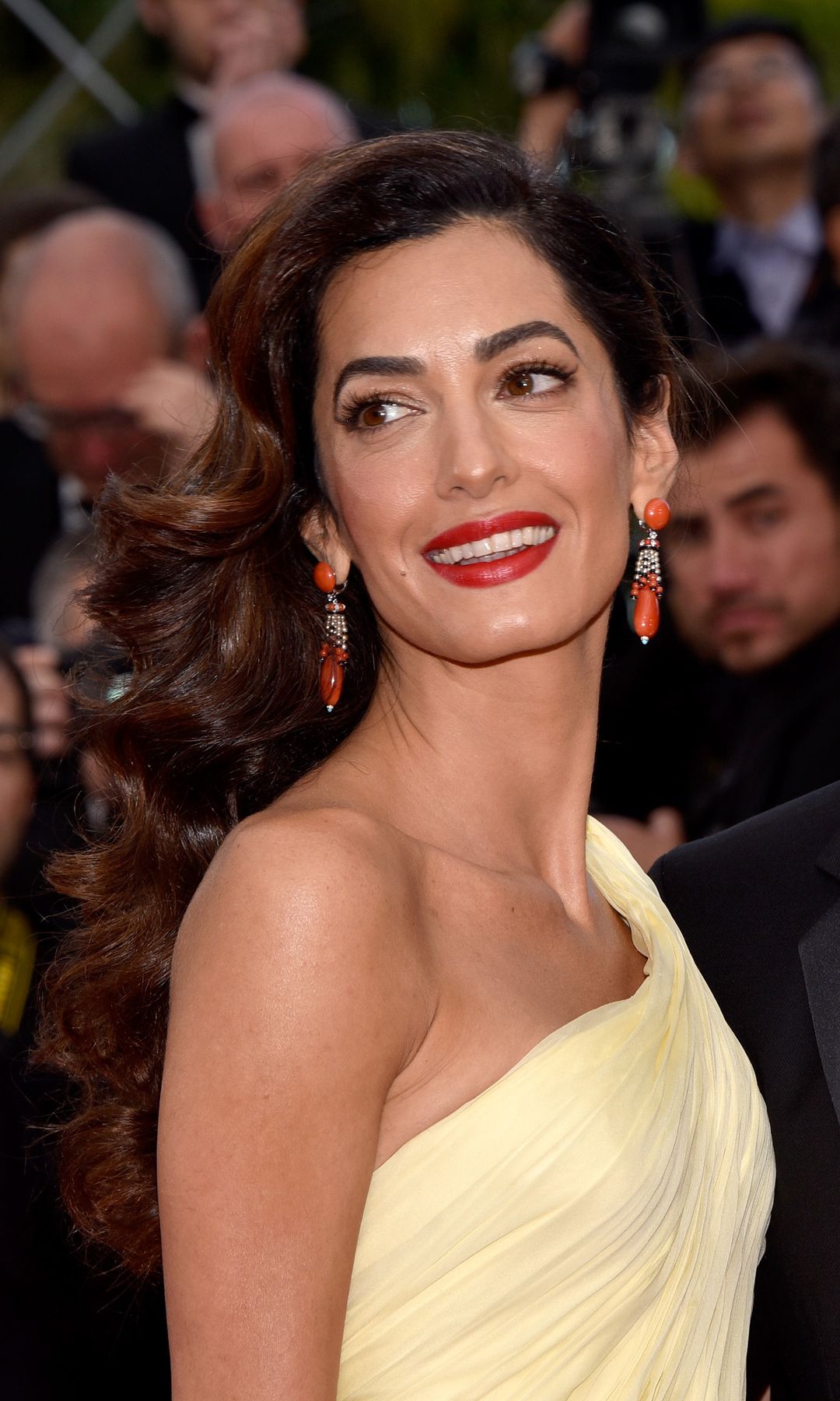 George Clooney and his wife Amal Clooney attend the "Money Monster" premiere during the 69th annual Cannes Film Festival at the Palais des Festivals on May 12, 2016 in Cannes, France.  (Photo by Clemens Bilan/Getty Images)