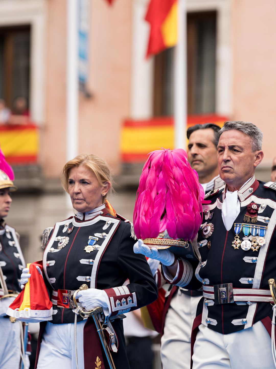 guards of madrid city hall 