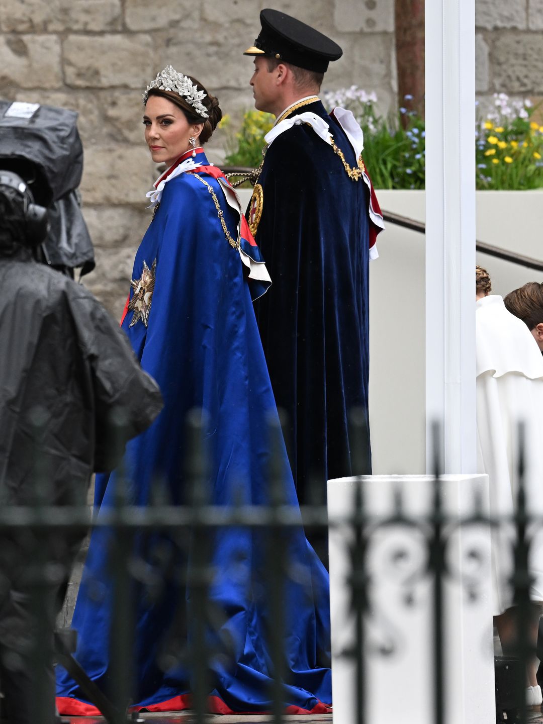 Princess Kate looked stunning in her headpiece and robes