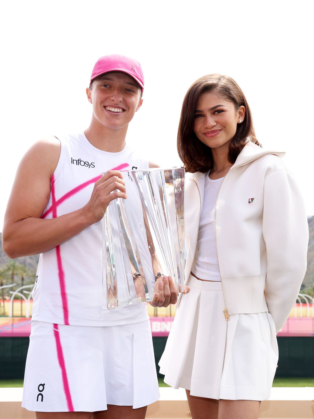 Zendaya's tennis spectator 'fit is a masterclass in modern preppy cool