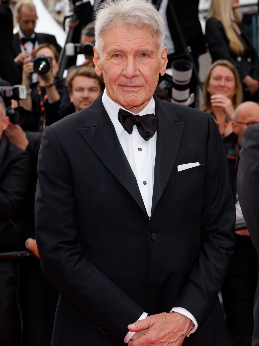 harrison ford black tux red carpet cannes