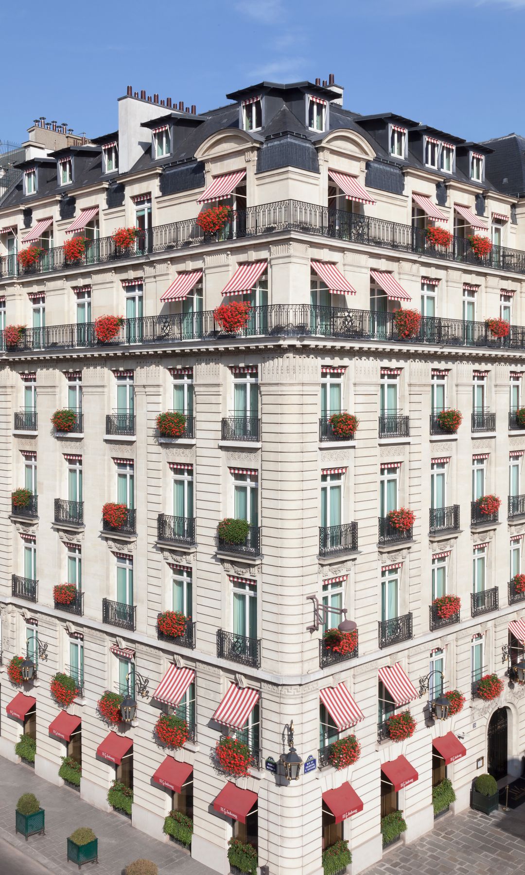 Exterior of Le Bristol, Paris
