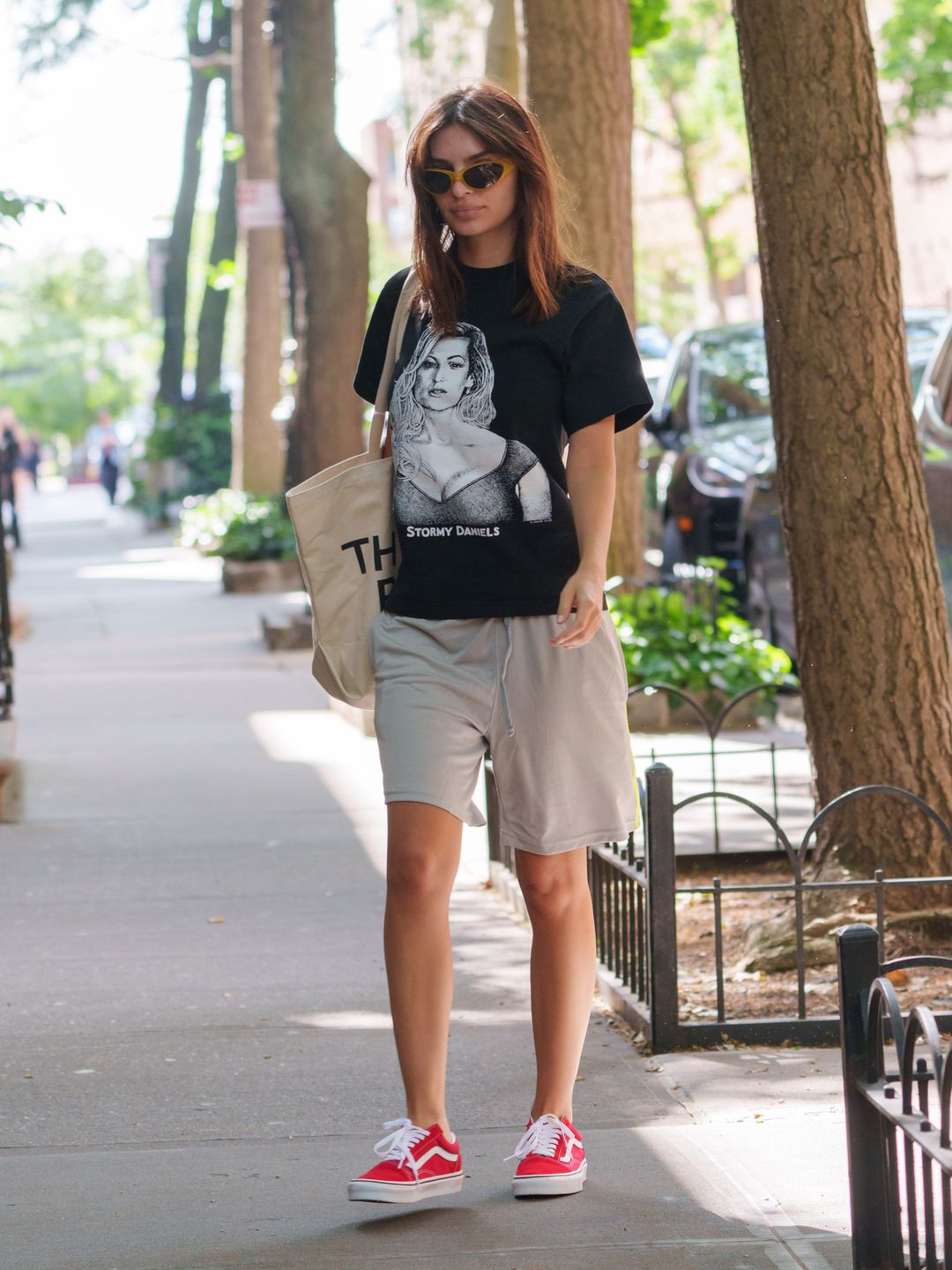 Emily Ratajkowski in her Stormy Daniels tee