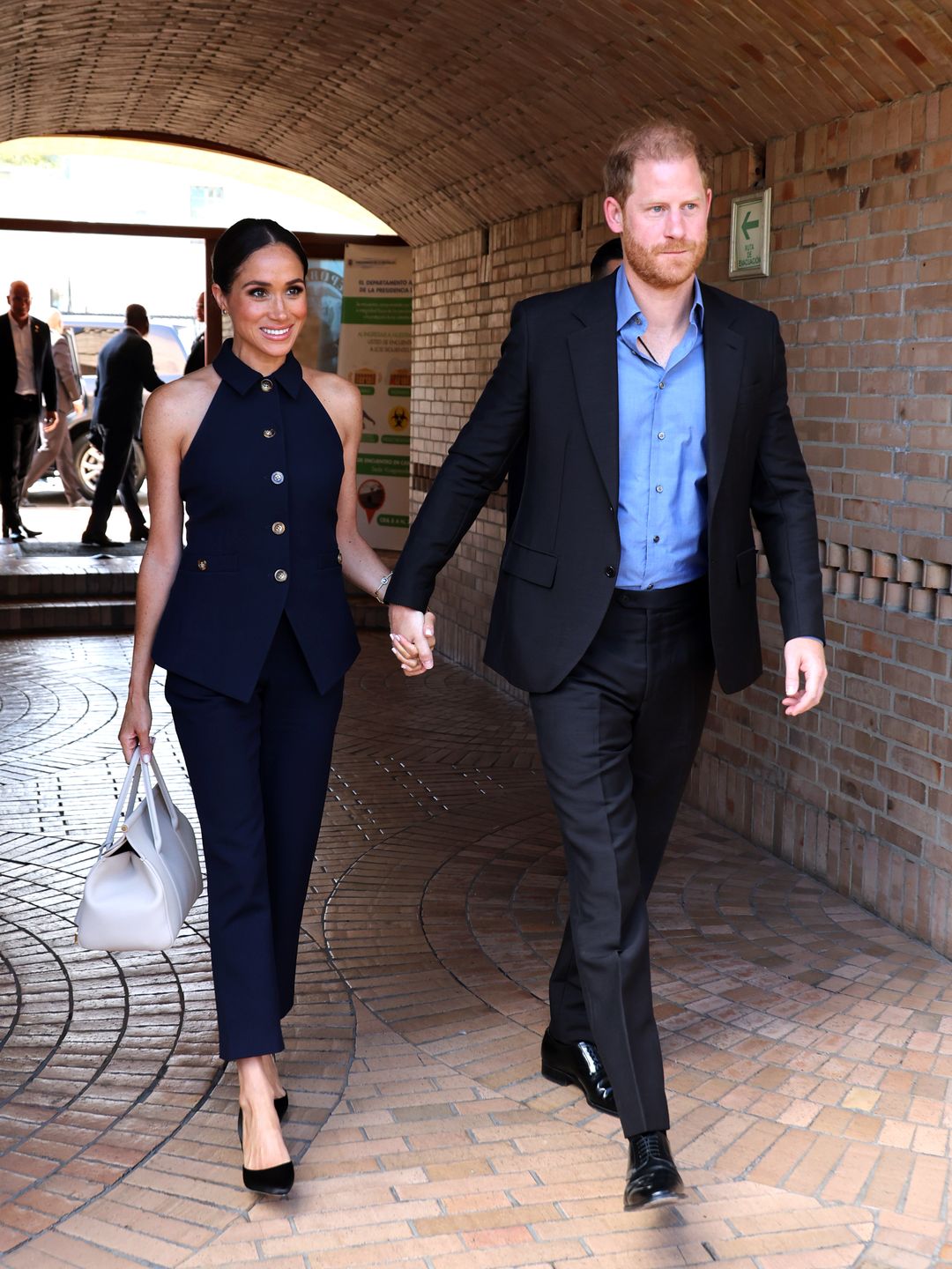 Harry and Meghan arrive at school in Colombia