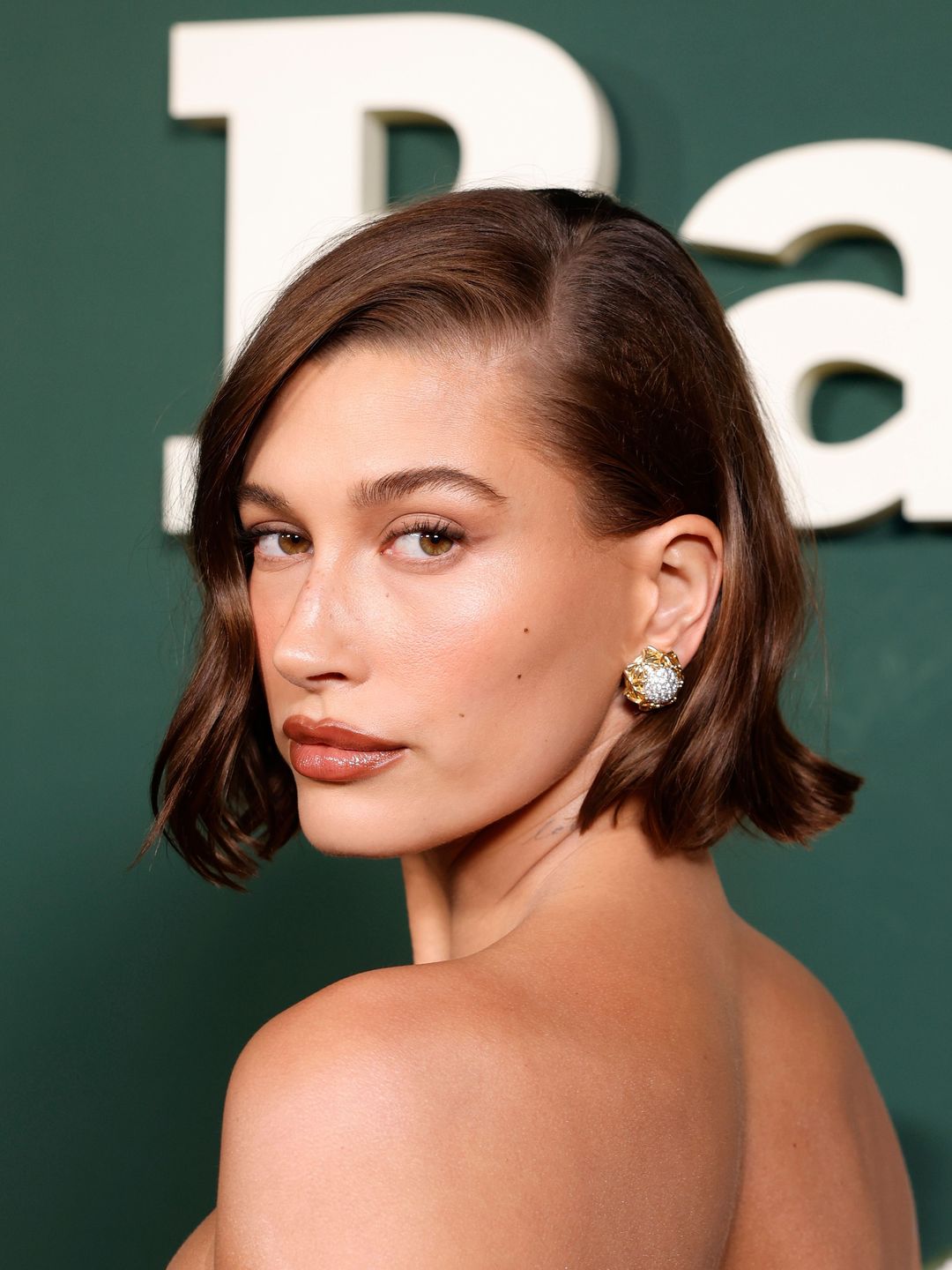 Hailey often opts for textured waves 