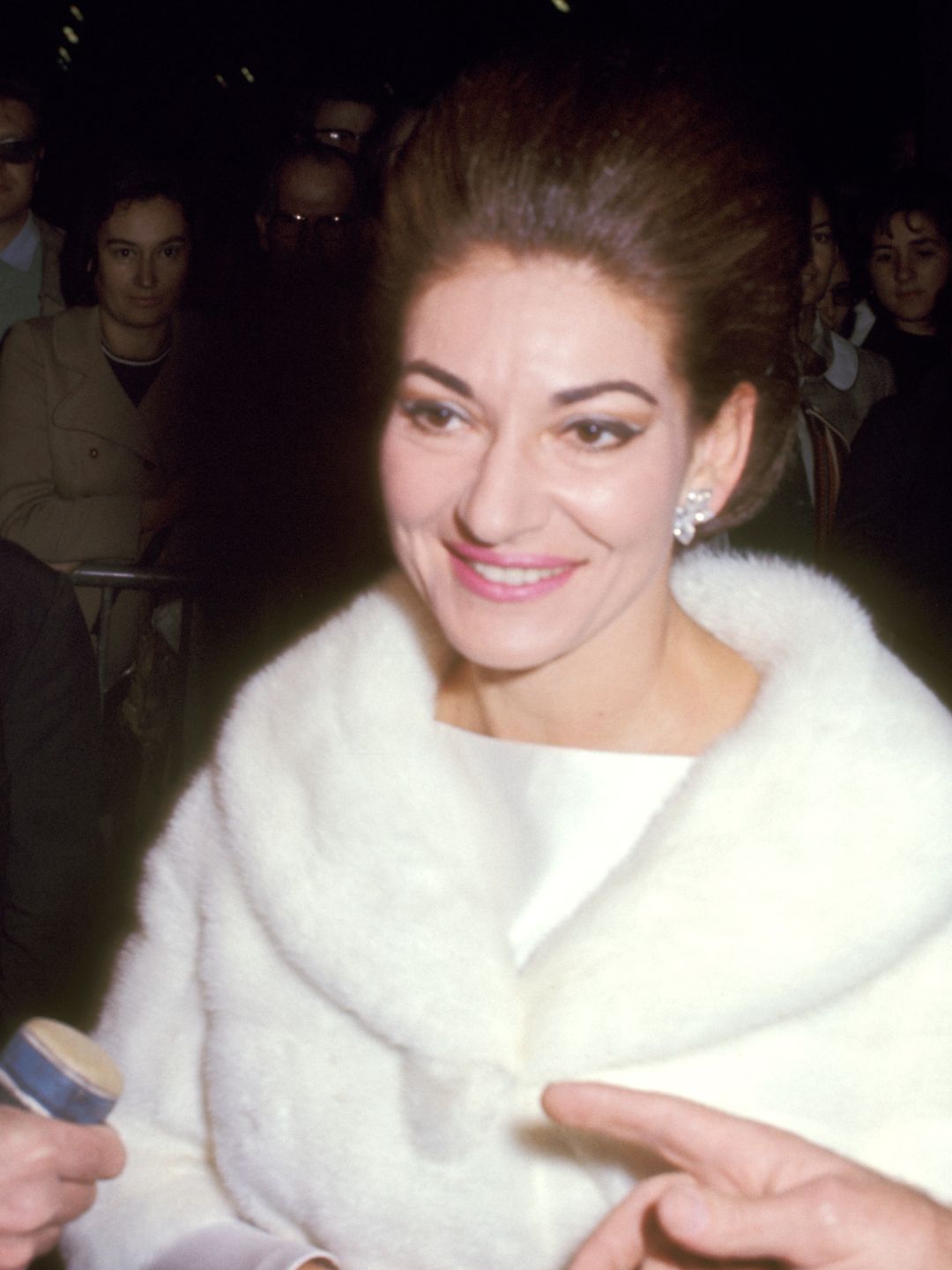 PARIS, FRANCE - OCTOBER 18:  Actress Maria Callas attends the premiere of "A Flea In Her Ear" on October 18, 1968 at the Marigny Theater in Paris, France. (Photo by Ron Galella/Ron Galella Collection via Getty Images)