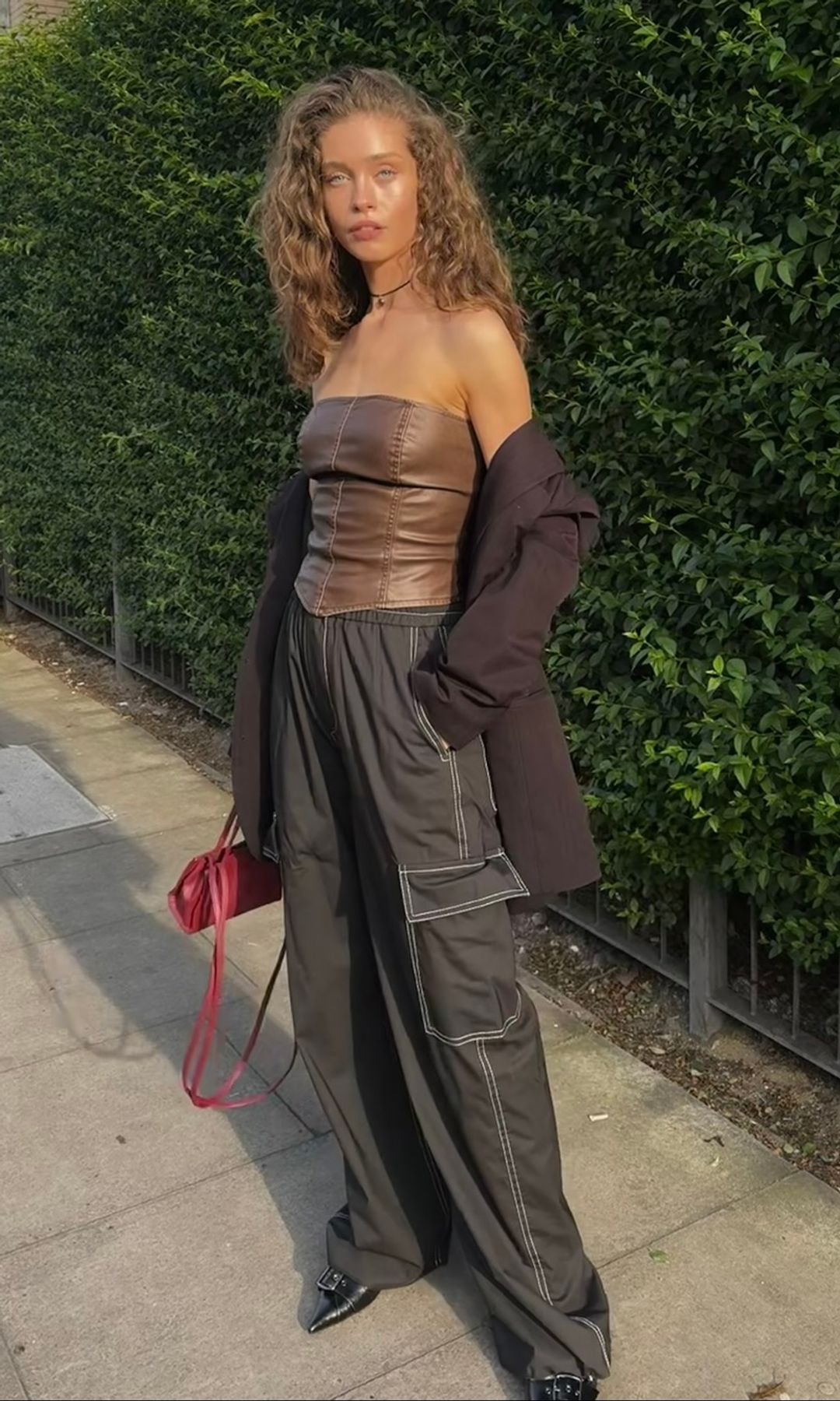 moya palk in brown corset