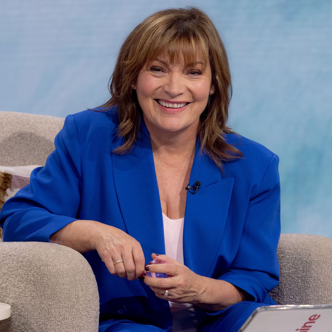 Lorraine Kelly supported by fans as she marks incredible achievement