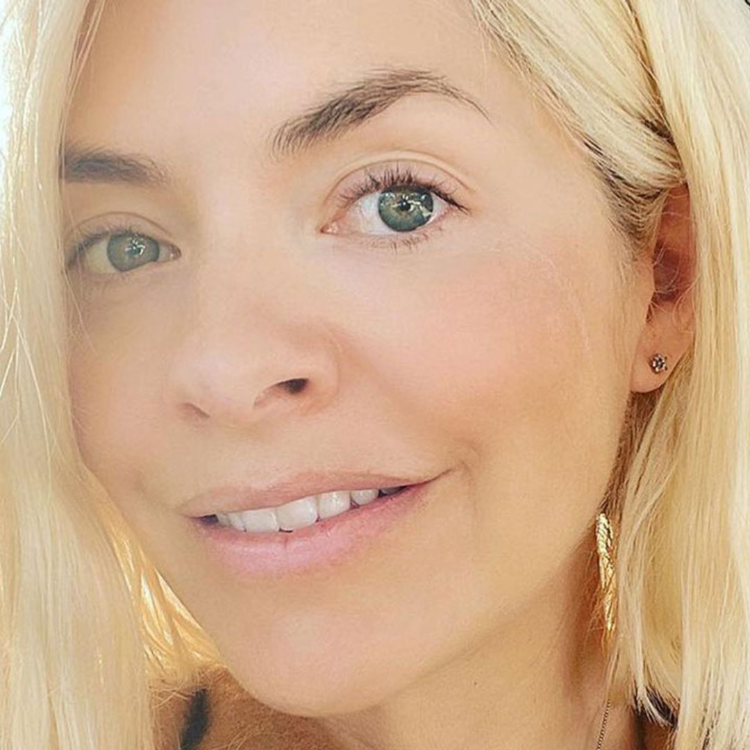 Holly Willoughby shares stunning holiday selfie – and fans are in love