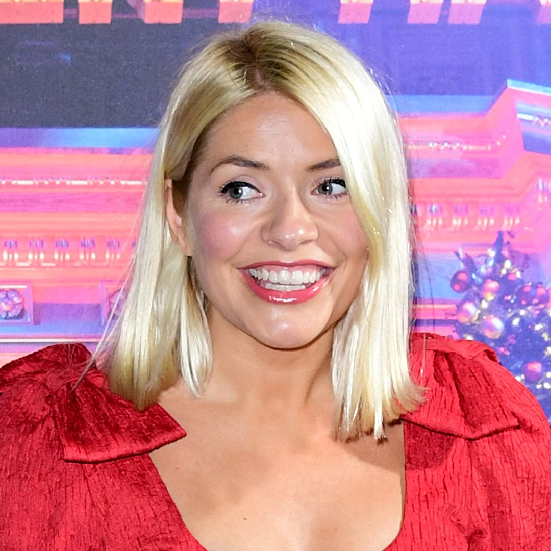 Holly Willoughby shares cosy Christmas photos inside £8m family home