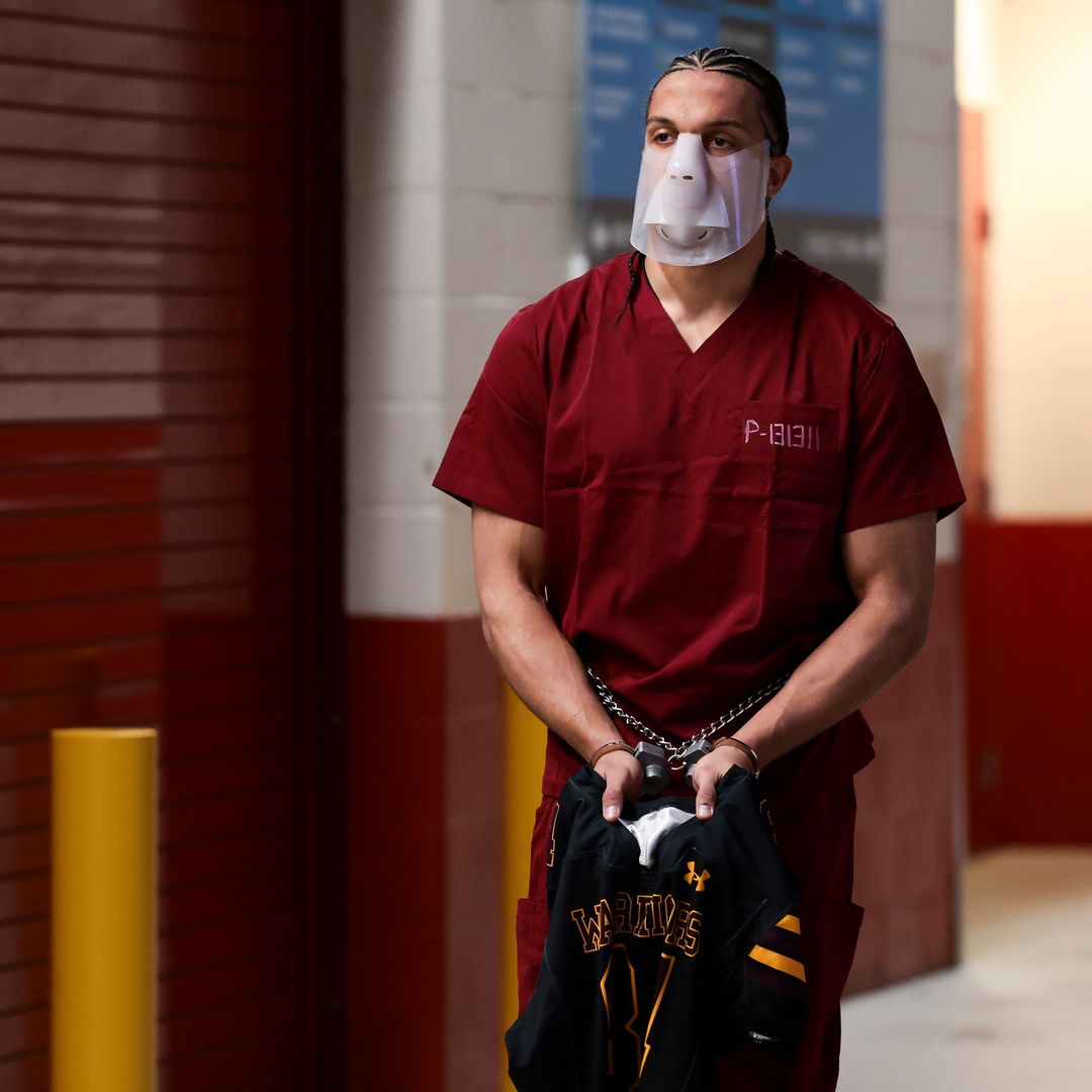 Mack Hollins #13 des New England Patriots arrive avant le Super Bowl LX contre les Seattle Seahawks au Levi's Stadium le 8 février 2026 à Santa Clara, en Californie.