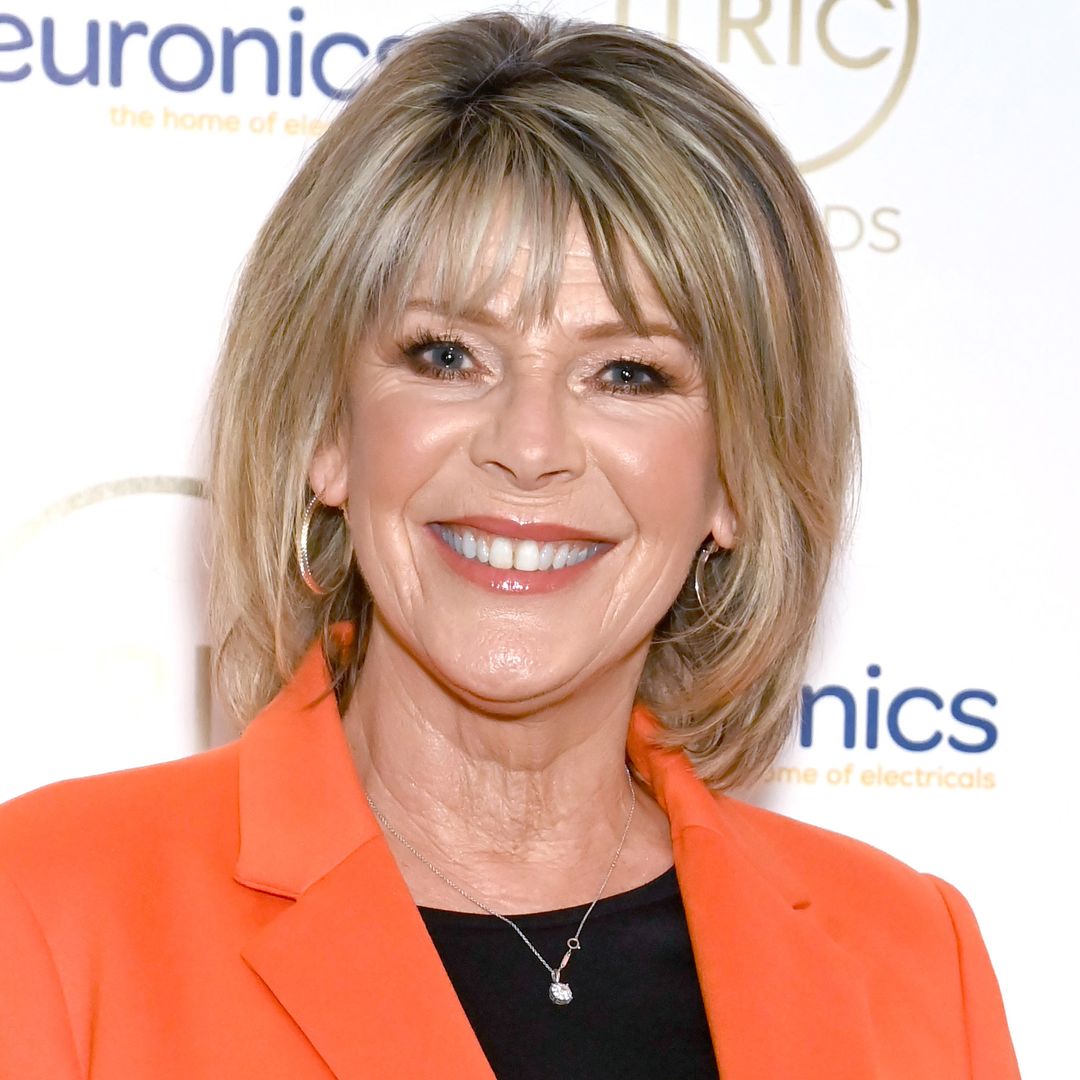Ruth Langsford amazes in the most flattering fitted trousers and heels