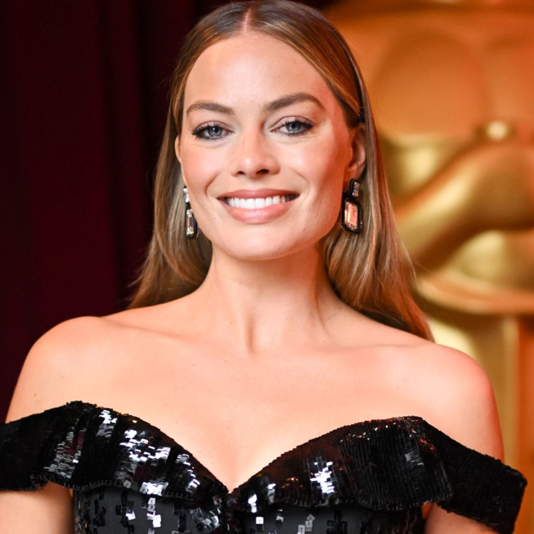 This $48 skin-perfecting spray gave Margot Robbie her Barbie-worthy glow at the Oscars
