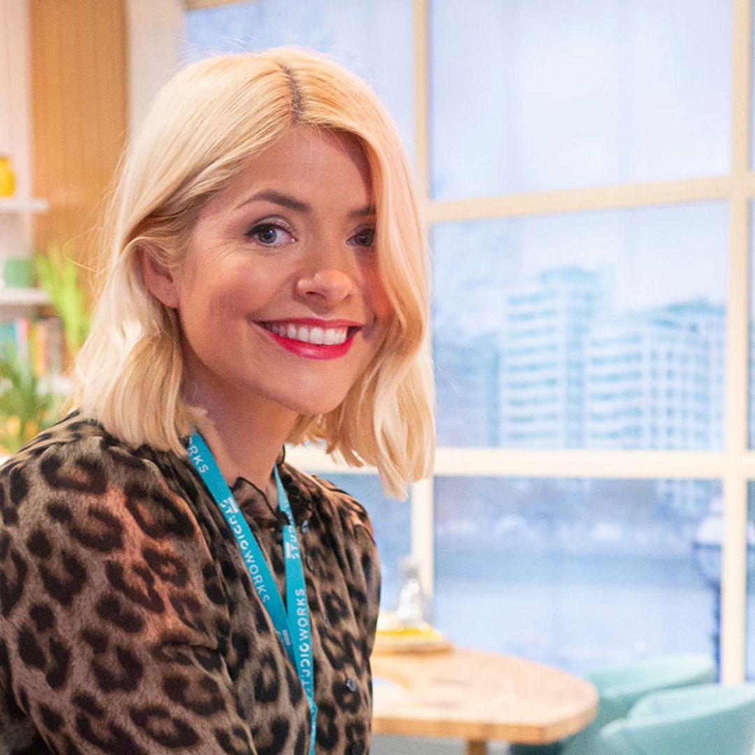 Holly Willoughby forced to present This Morning alone without Phillip Schofield
