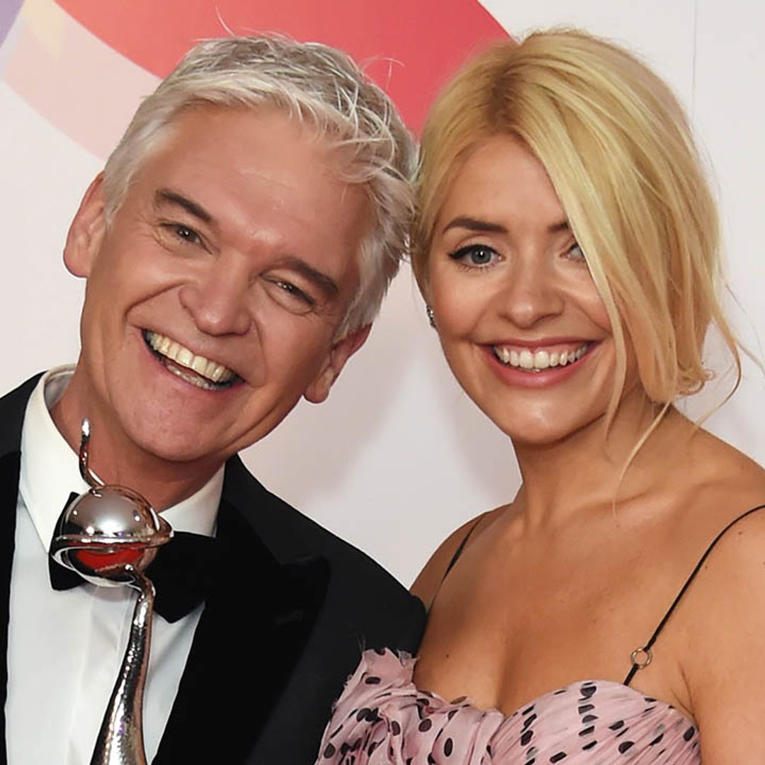 Holly Willoughby shrugs off Phillip Schofield drama with sweet snap