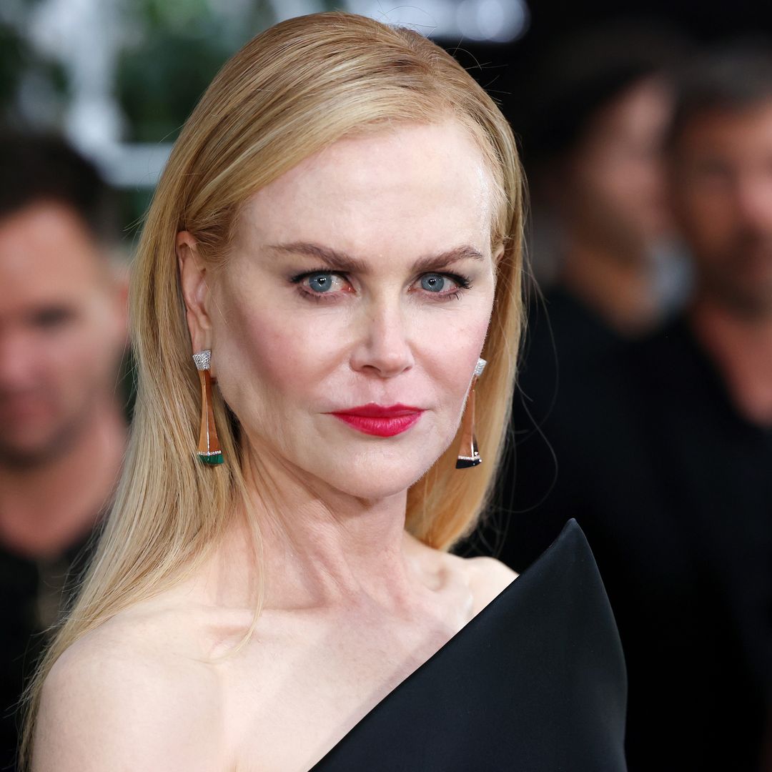 Nicole Kidman sparks debate in viral video with Salma Hayek at Paris Fashion week