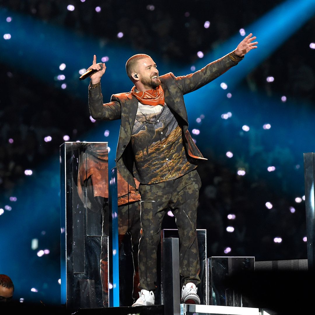 L'artiste Justin Timberlake se produit sur scène lors du spectacle de mi-temps du Pepsi Super Bowl LII au US Bank Stadium le 4 février 2018 à Minneapolis, Minnesota.