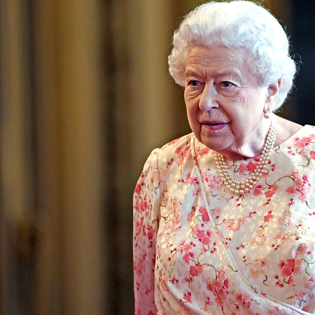 The Queen is hiring a new security officer for Buckingham Palace
