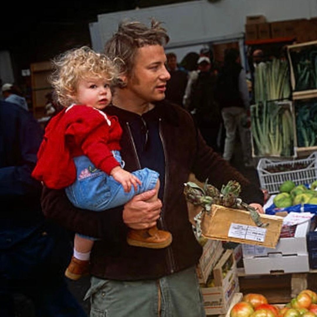 jamie oliver and daughter poppy borough market 