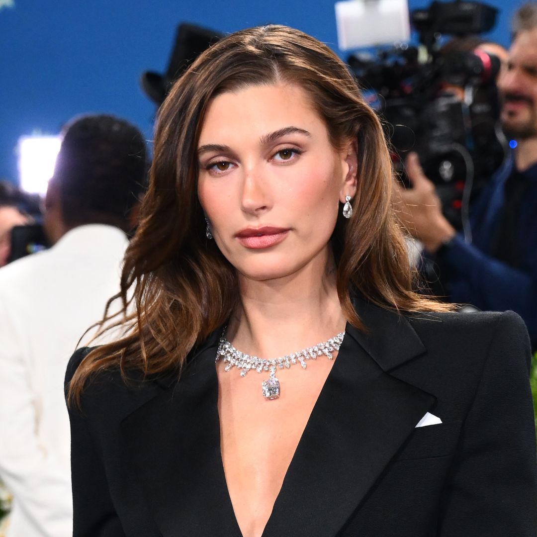 Hailey Bieber's slim-fitted solo date night mini dress is for the It-Girls