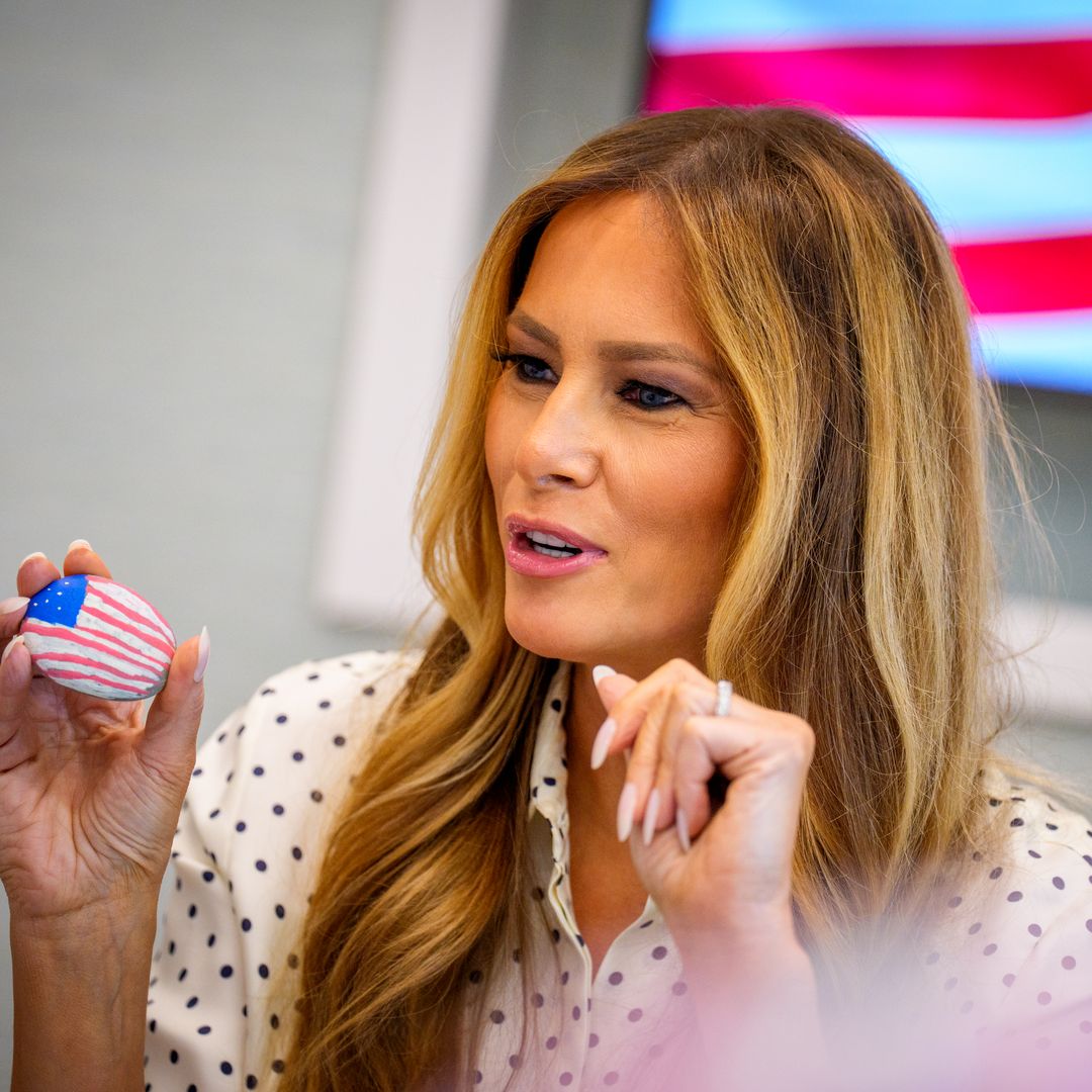 Melania Trump looks incredibly chic as she makes surprise hospital visit