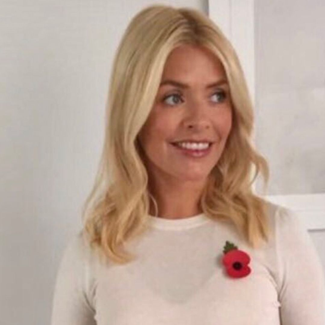 Holly Willoughby's pencil skirt is a snip at £38!