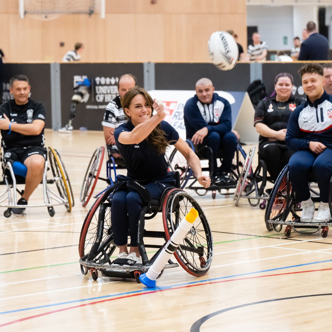 Princess Kate plays wheelchair rugby in Hull 