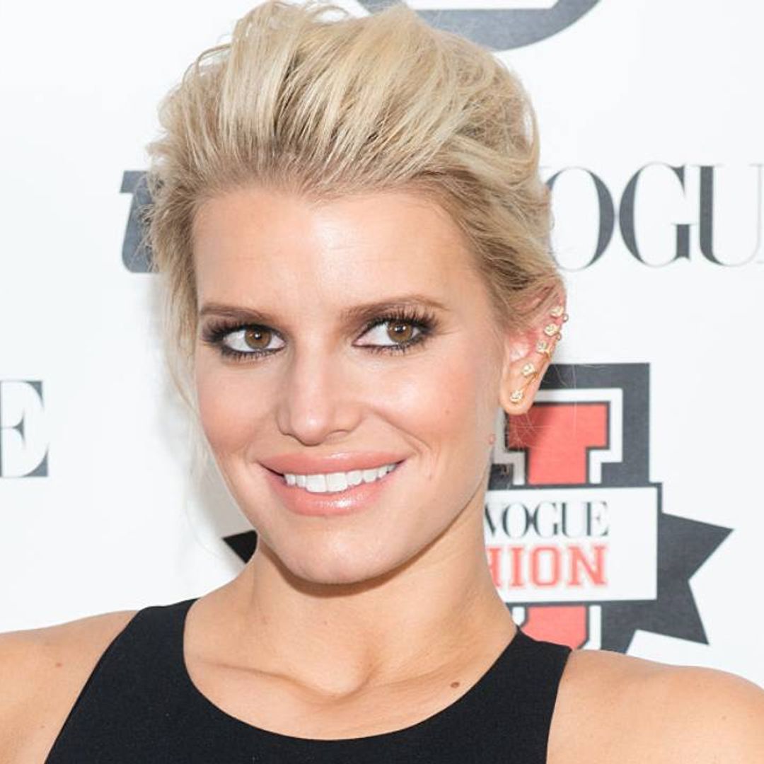 Jessica Simpson undergoes non-surgical 'facelift' and shares video of procedure