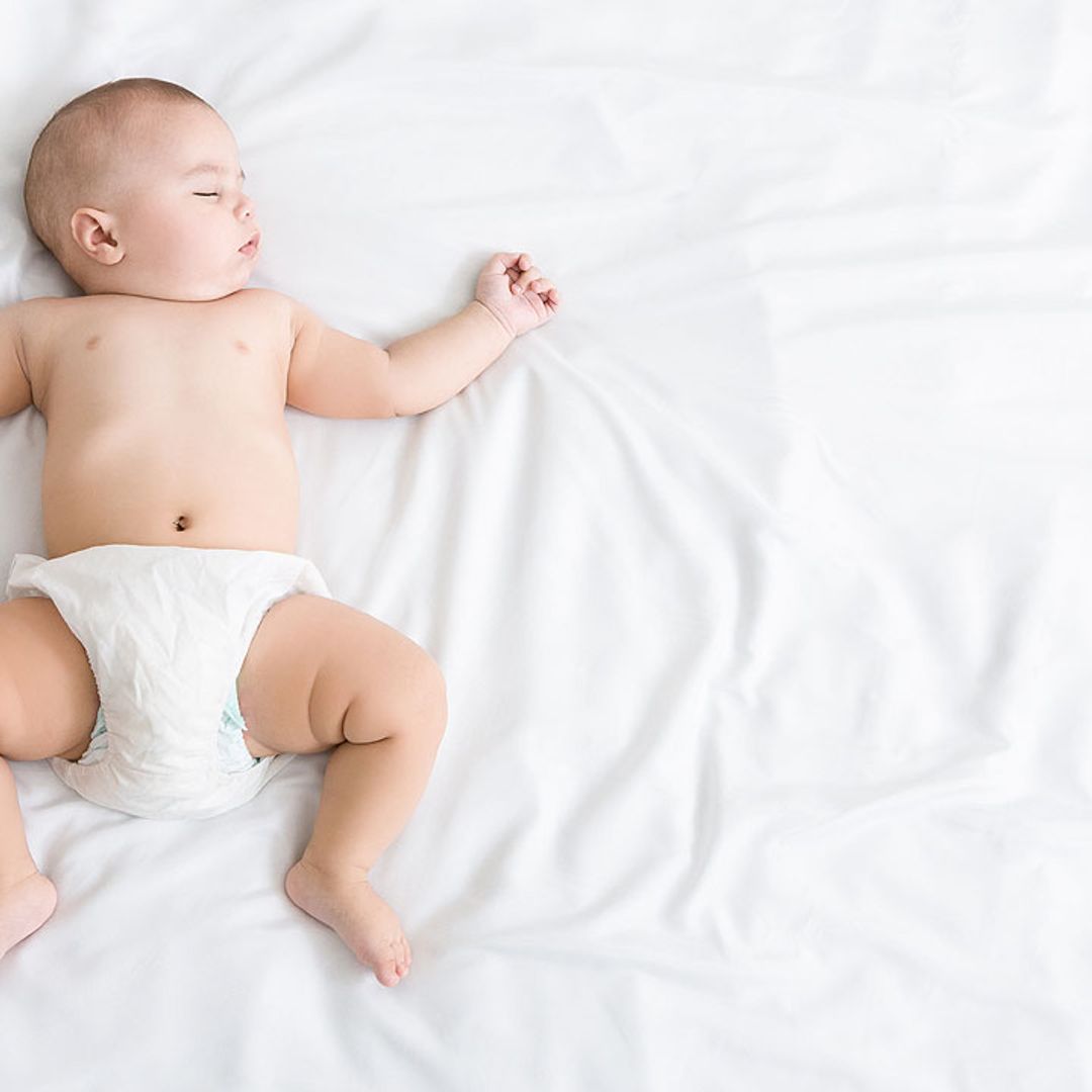 Top tips to help your baby sleep well and keep cool in hot weather