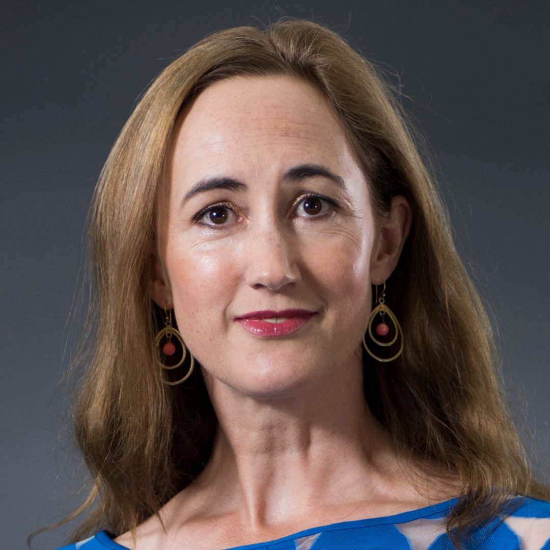 Sophie Kinsella's 5 'heartbroken' children and literary agent husband she leaves behind