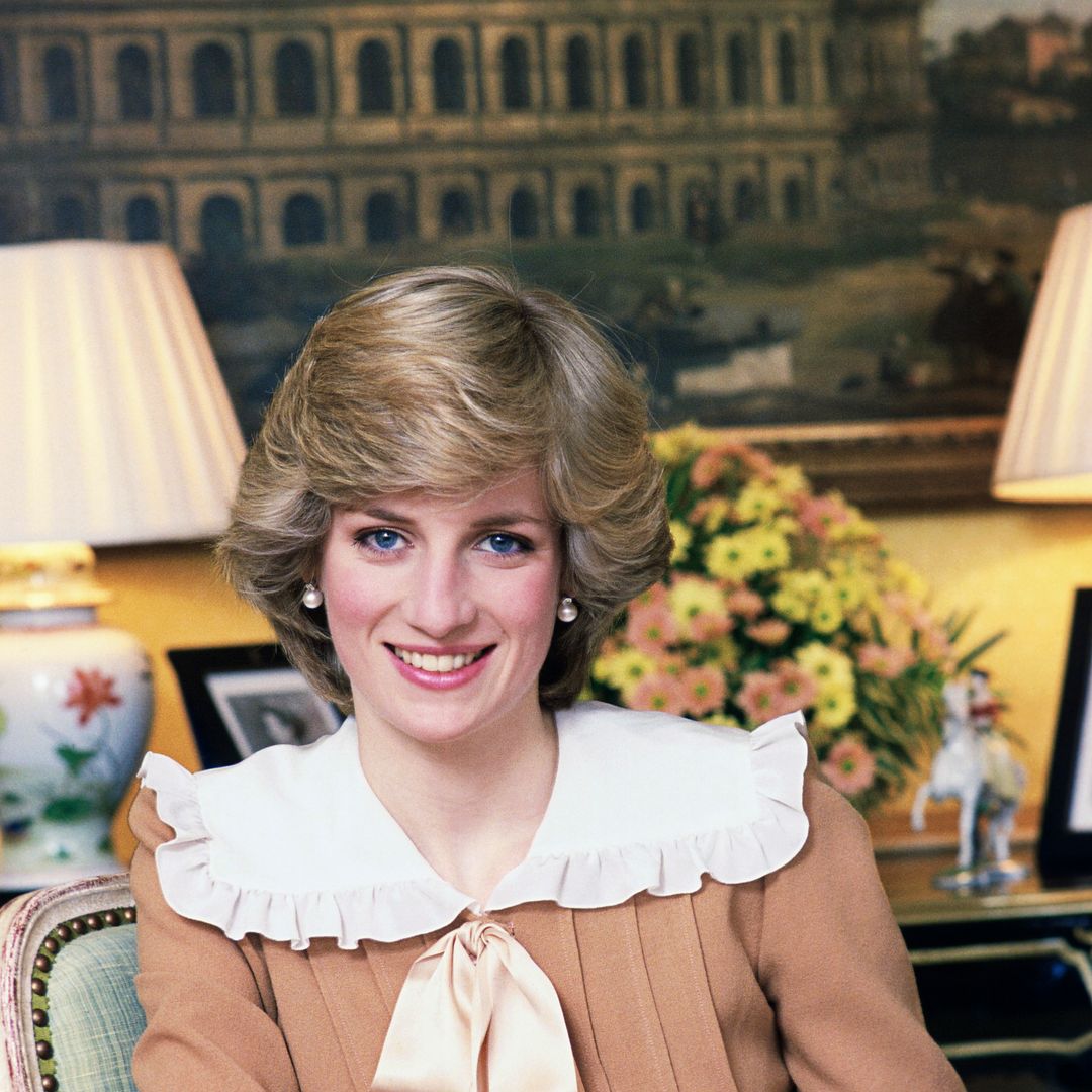 Rare look inside Princess Diana's former home reveals unbelievable towering bed