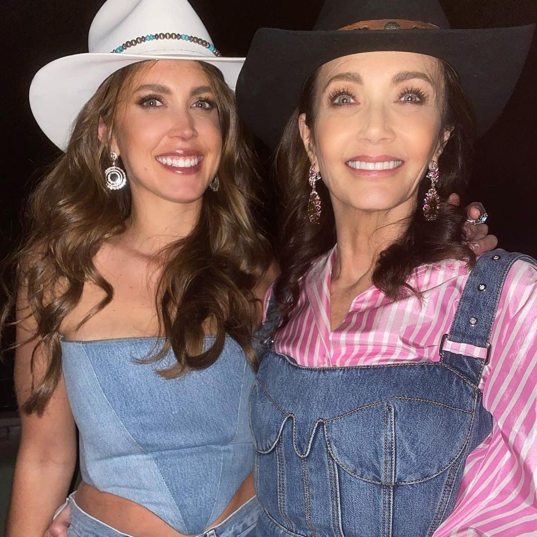 Lynda Carter, 72, and daughter Jessica Altman, 32, are gorgeous twins