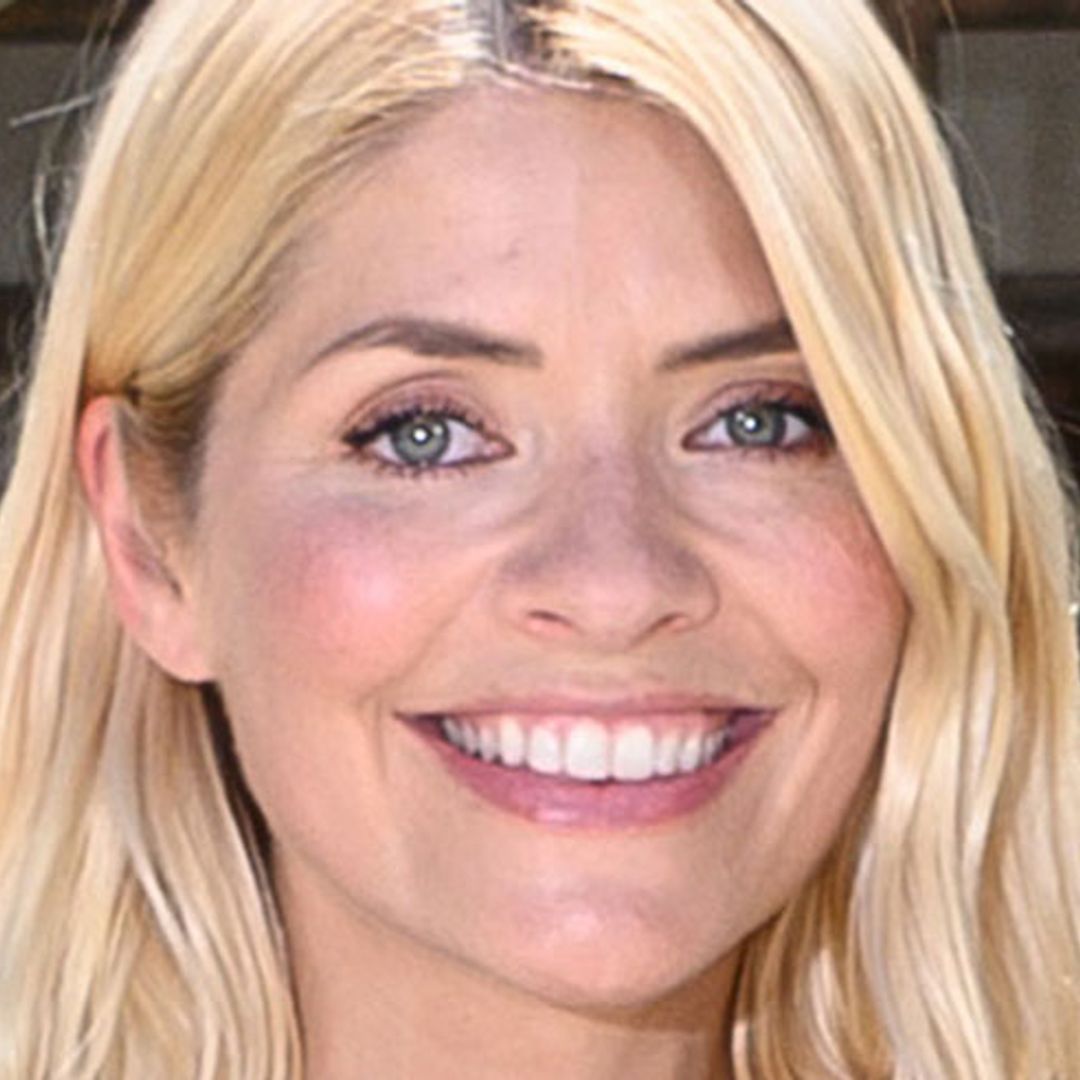 Holly Willoughby turns heads in the cowboy boots of dreams - and we want a pair