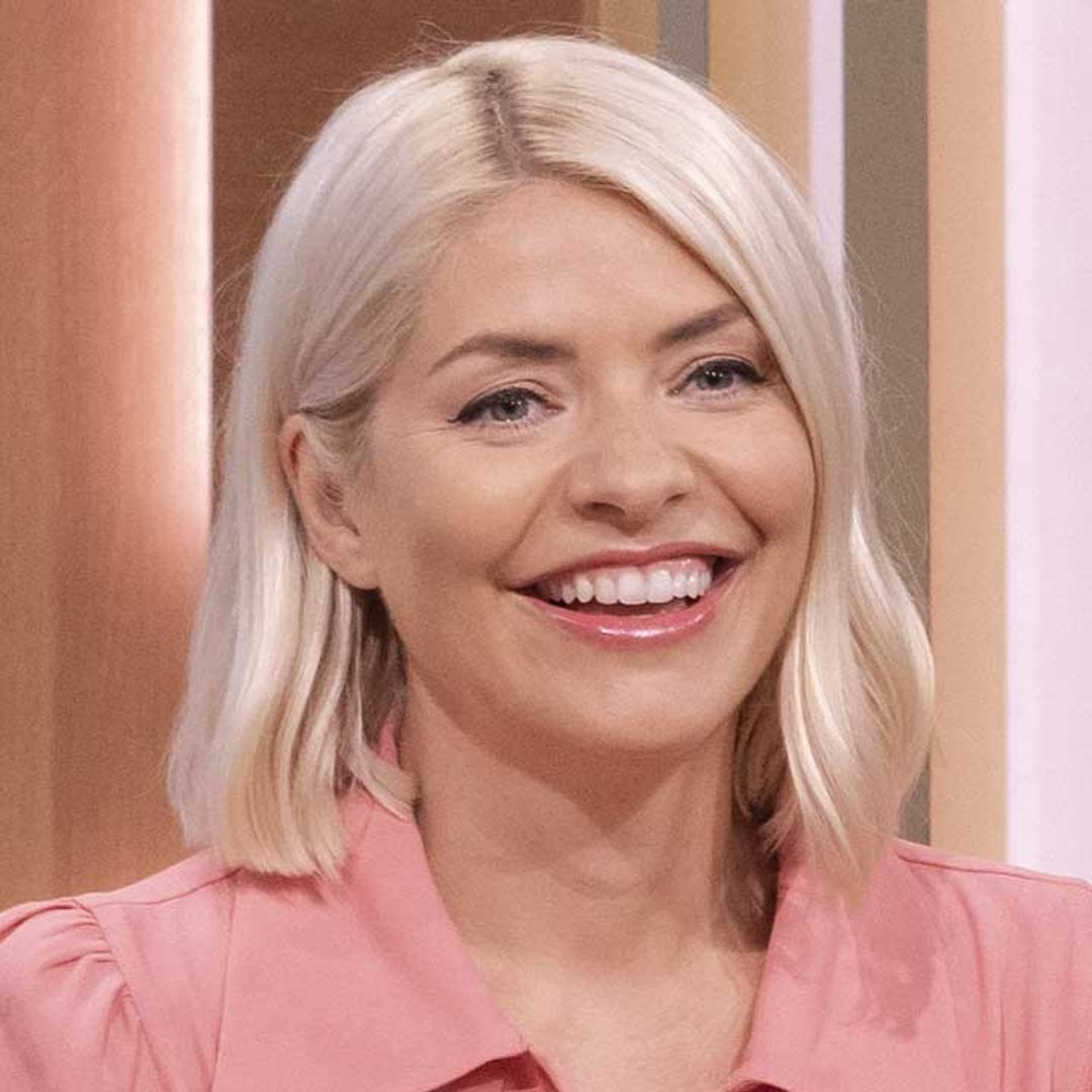 Holly Willoughby looks fabulous in nautical high street dress on This Morning